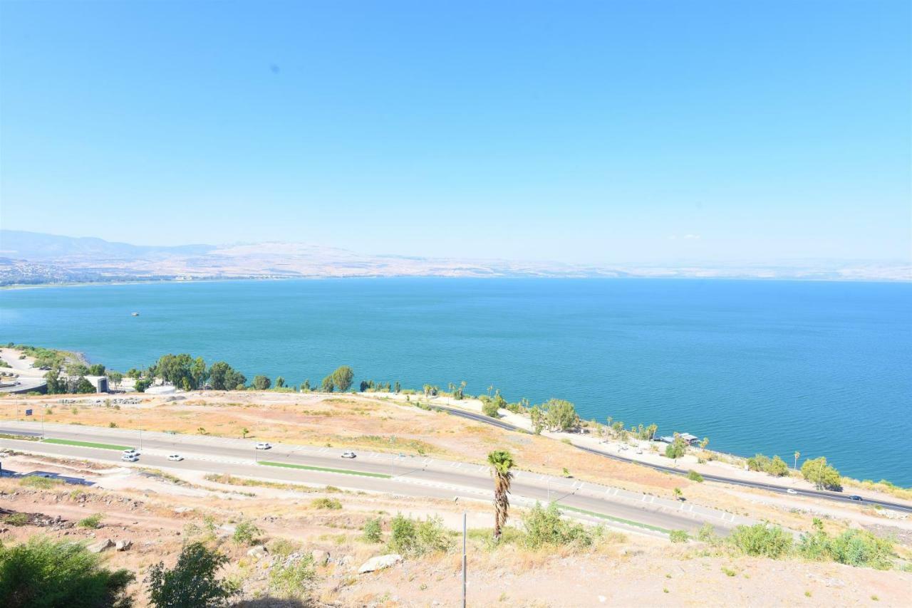 Aristone Luxury Apartment Tiberias Exterior photo